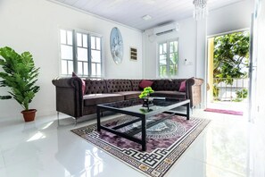 Living area - fathikoyhe (Viligili)