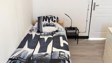 2 bedrooms, WiFi, bed sheets
