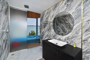 Free toiletries, towels, soap, shampoo