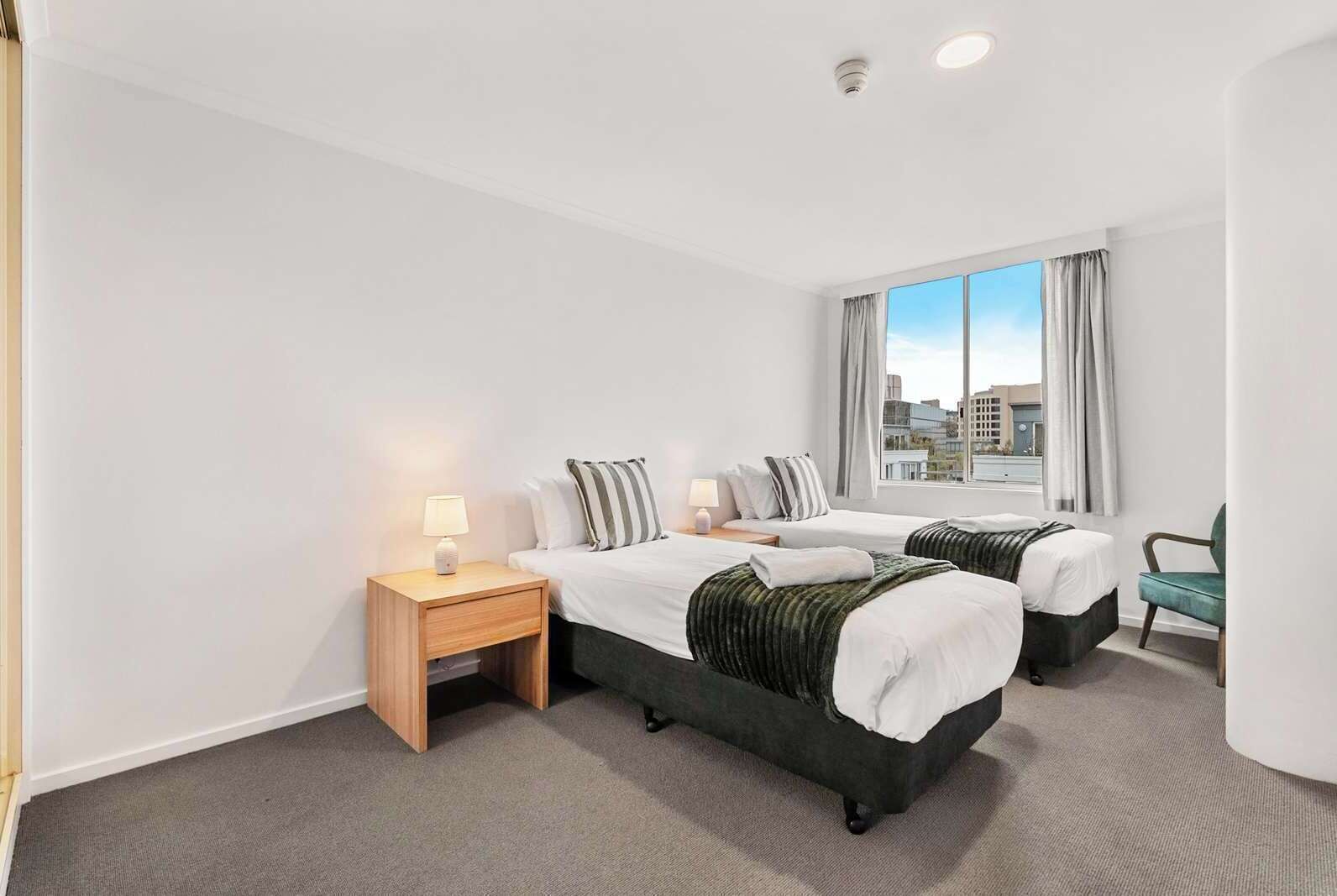 2 bedrooms, desk, iron/ironing board, travel crib