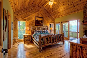 4 Schlafzimmer, Schreibtisch, Bügeleisen/Bügelbrett, kostenloses WLAN
