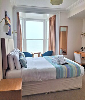 Double Room | Desk, iron/ironing board, free WiFi