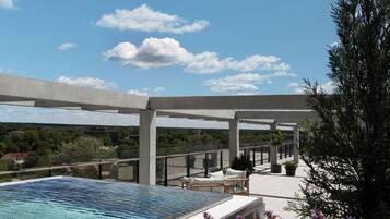 Seasonal outdoor pool