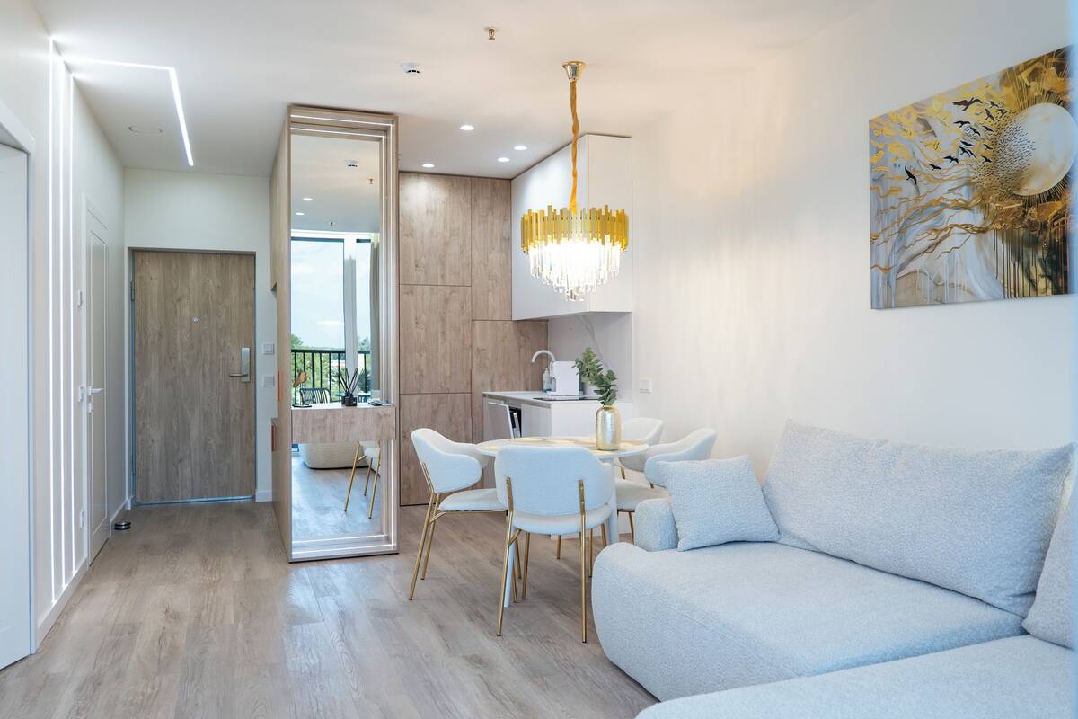Deluxe appartement, balkon, uitzicht op park | Hypoallergeen beddengoed, verduisterende gordijnen, geluiddichte muren