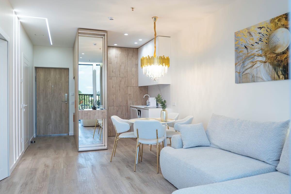 Deluxe Apartment, Balcony, Park View