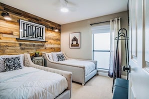 4 bedrooms, iron/ironing board, free WiFi, bed sheets
