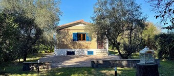 Villa on Lake Bolsena, air conditioning, large garden, pets allowed