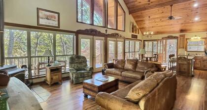Private Lakefront Escape | 50 Acres • Sleeps 12