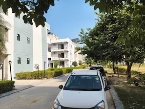 Mặt tiền nơi lưu trú