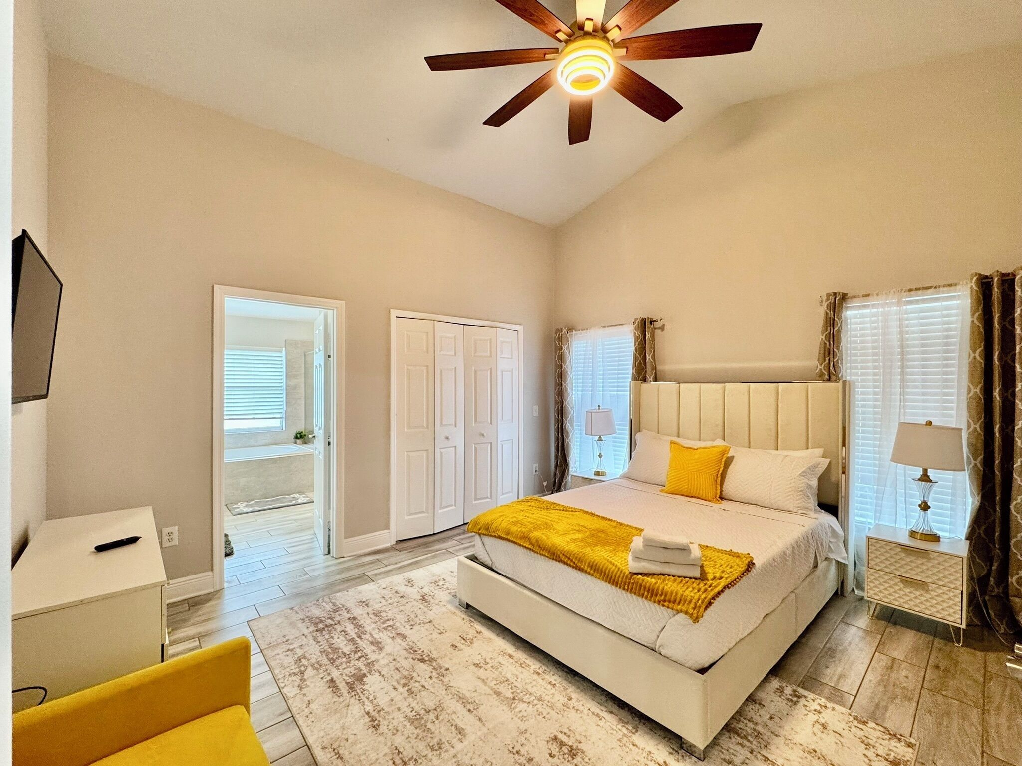 4 bedrooms, free WiFi, bed sheets