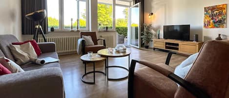 Apartment | Living room