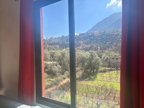 Interior - Chez Yahia, in the heart of Ourika, apartment with panoramic view (Ourika)