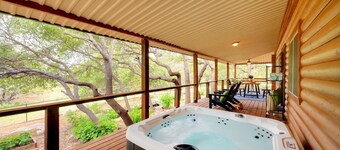 The Cabin at Idyllwood Farm