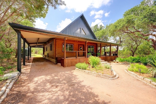 The Cabin at Idyllwood Farm