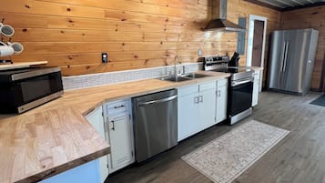 Microwave, oven, stovetop, dishwasher