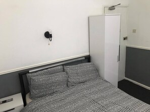 Basic Double Room | Free WiFi