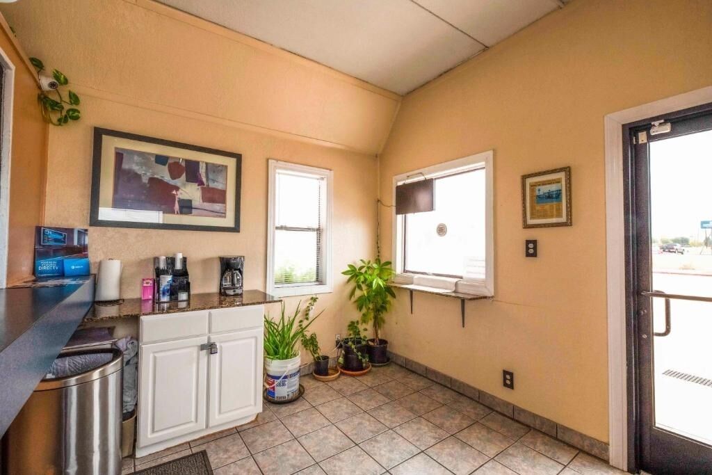 Een koelkast, een microgolfoven