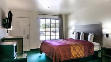 1 slaapkamer, een strijkplank/strijkijzer, gratis wifi, beddengoed