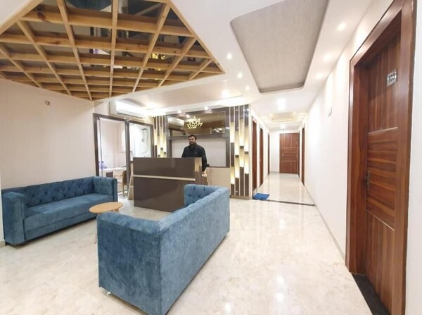 Hotel Scarlet - Gwalior