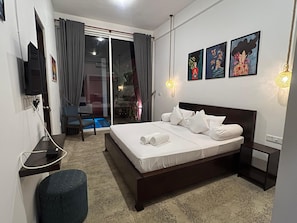 Romantic Suite, Pool View | Free WiFi - The Pink Elephant by Angam Villas (Hikkaduwa)