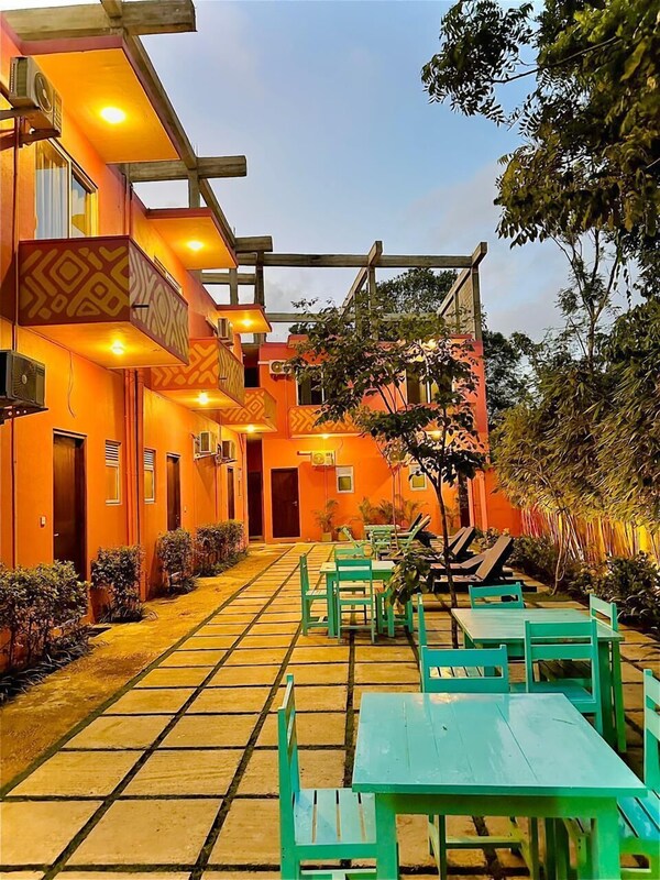 The Pink Elephant By Angam Villas - Hikkaduwa