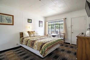 1 makuuhuone, silitysrauta/-lauta, ilmainen Wi-Fi, vuodevaatteet