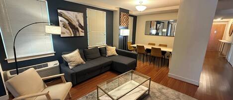 Televisión, oficina