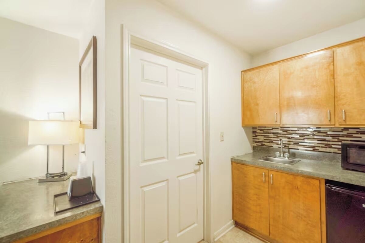 Fridge, microwave, coffee/tea maker