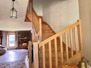 Interior - Barn with beautiful spaces in the Plateau de Millevaches Nature Reserve (Viam- france)