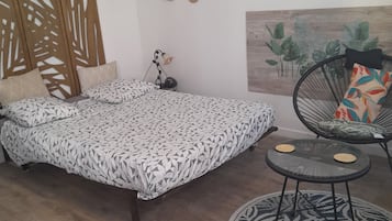 1 bedroom, iron/ironing board, WiFi, bed sheets
