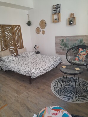 1 bedroom, iron/ironing board, WiFi, bed sheets