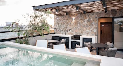 Family pool and beach the perfect getaway