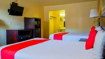 Iron/ironing board, free WiFi, bed sheets