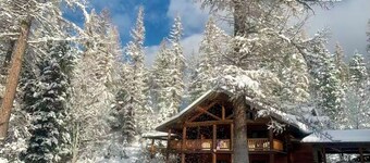 Fantastic log home 10 minutes from the west entrance of Glacier National Park