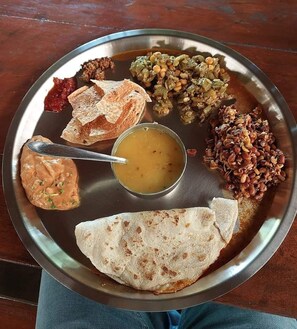 Daily to-go breakfast (INR 200 per person)
