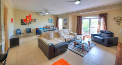 Spacious Apartment With Pool in Misrah Simar Qala