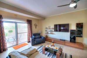 Apartment | 3 bedrooms - Spacious Apartment With Pool in Misrah Simar Qala (Qala)