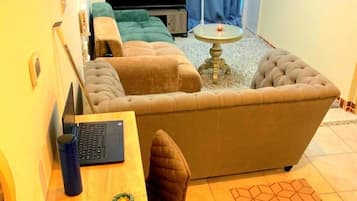 Dormitorio compartido Confort, balcón, vista al canal | Wifi gratis