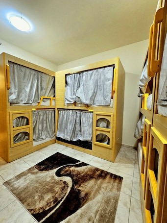 Comfort Shared Dormitory, Balcony, Canal View | Free WiFi