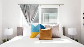 3 bedrooms, iron/ironing board, WiFi, bed sheets