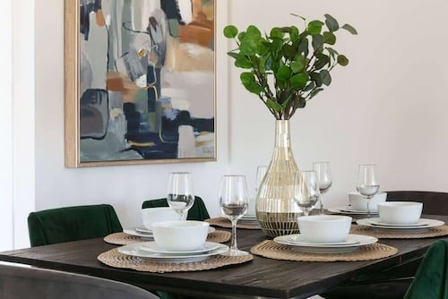 Luxury 3BR Condo Near Americana & Galleria