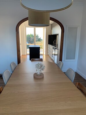 Dining - Large house with sea view (Lampaul-Plouarzel)