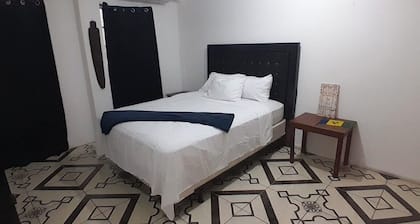 5 mins walk from Kingstown! Private 1-bedroom apartment with AC. Pet-Friendly!