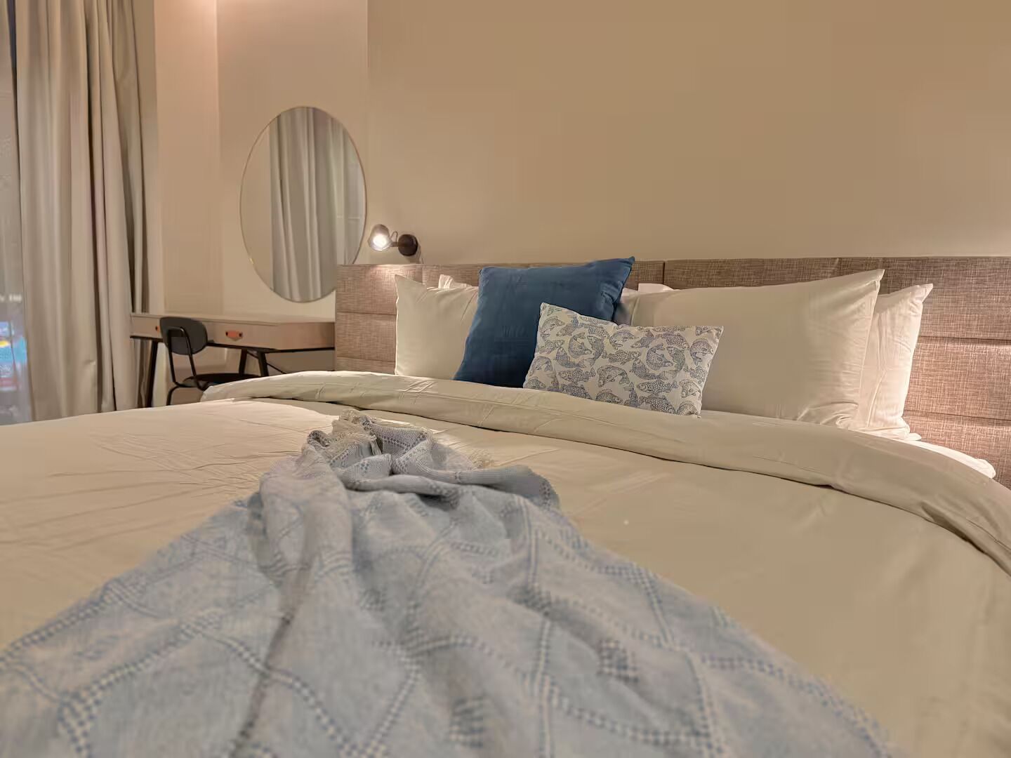 1 slaapkamer, een strijkplank/strijkijzer, wifi, beddengoed