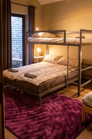 4 habitaciones, wifi y ropa de cama