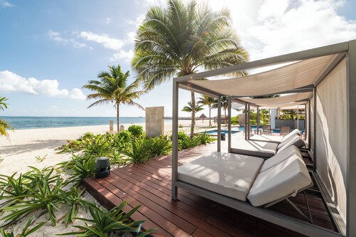 Exclusive Beach Condo 3 BR LA Amada Cancun