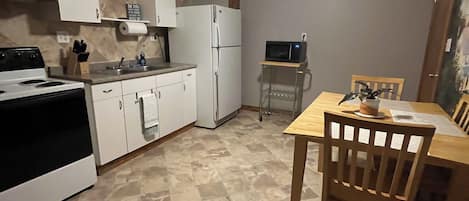 Microondas, horno y parrilla de estufa