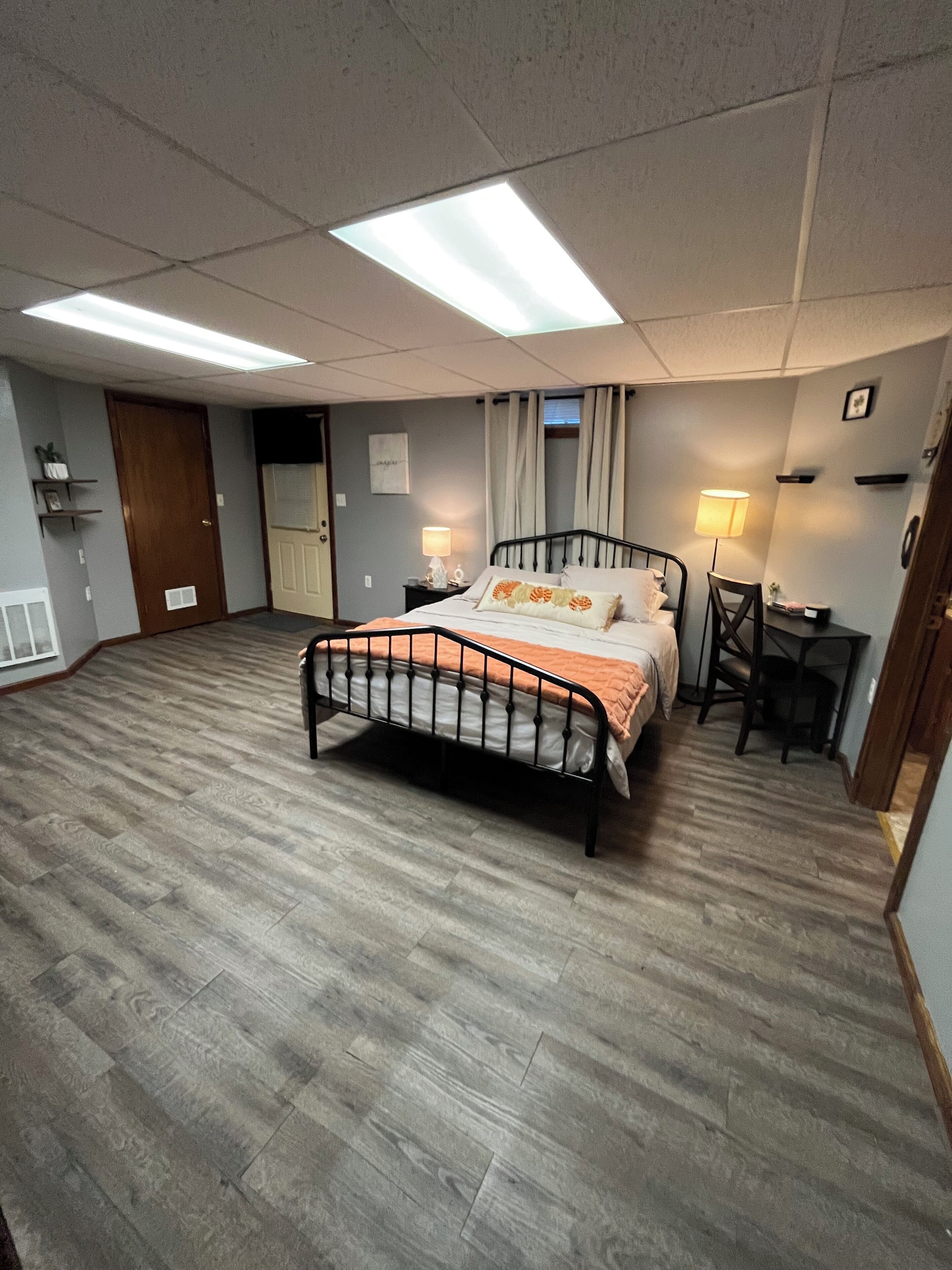 1 bedroom, WiFi, bed sheets