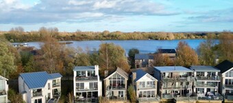 Howells Mere 16, Indian Summer - Lakeside Cottage | Sleeps 4 in 2 bedrooms
