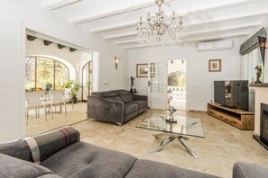 Smart TV - Villa Tranquila (Denia)